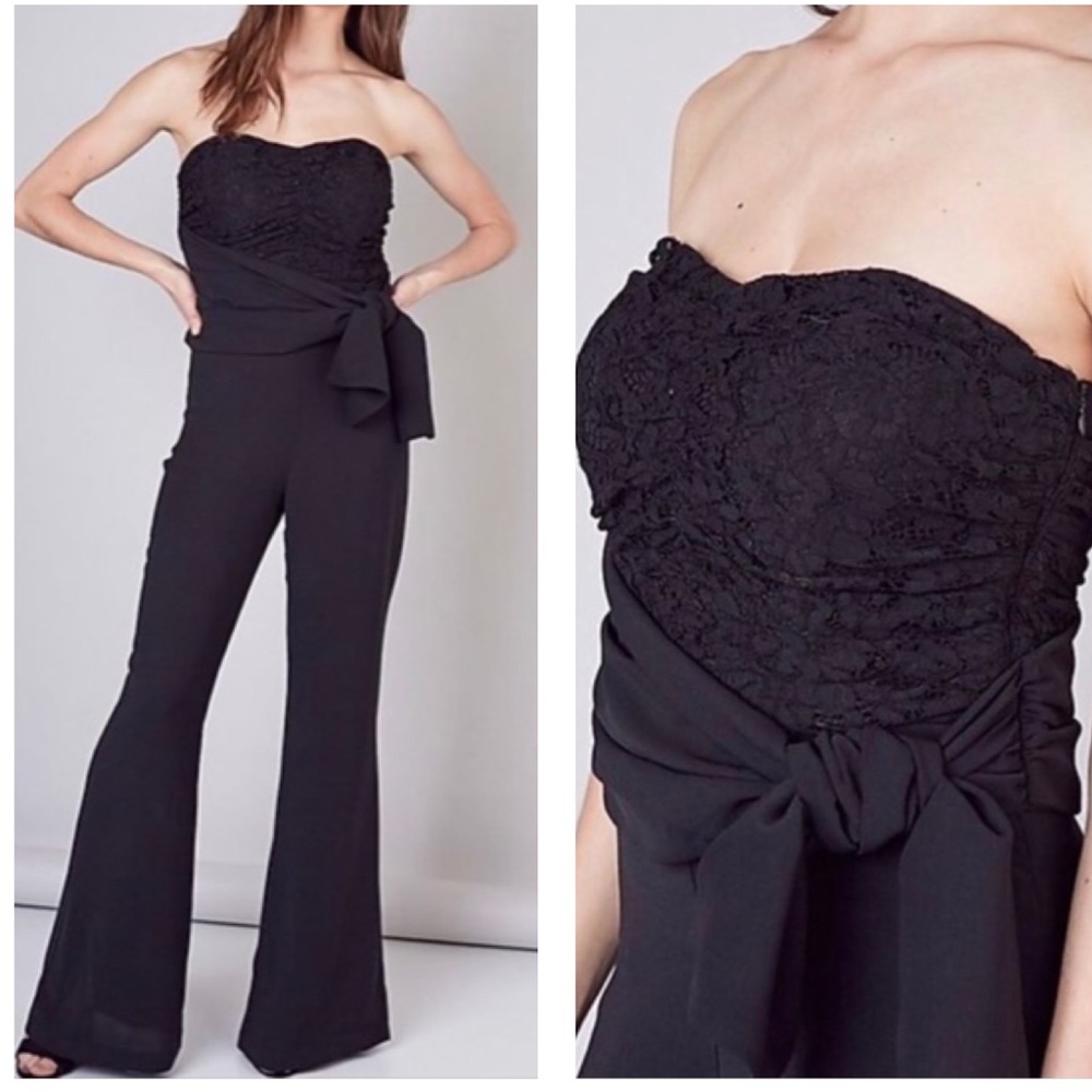🌟🏙 Black Lace Bodice Jumpsuit